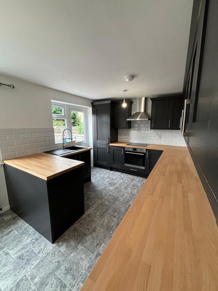 Kitchen deep clean - End of tenancy service