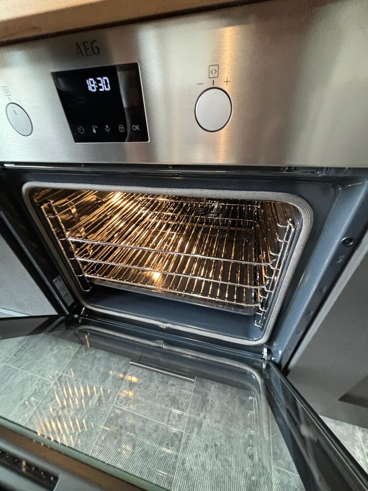 Professional oven cleaning - Faringdon cleaning service
