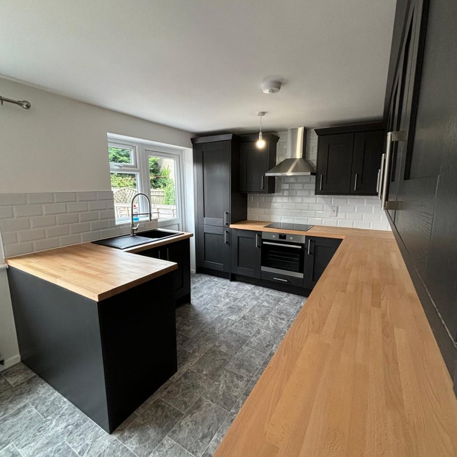 Kitchen deep clean - End of tenancy service